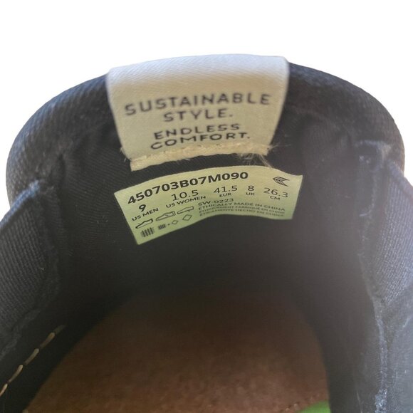 Cariuma Slip On Black Canvas - Picture 5 of 7